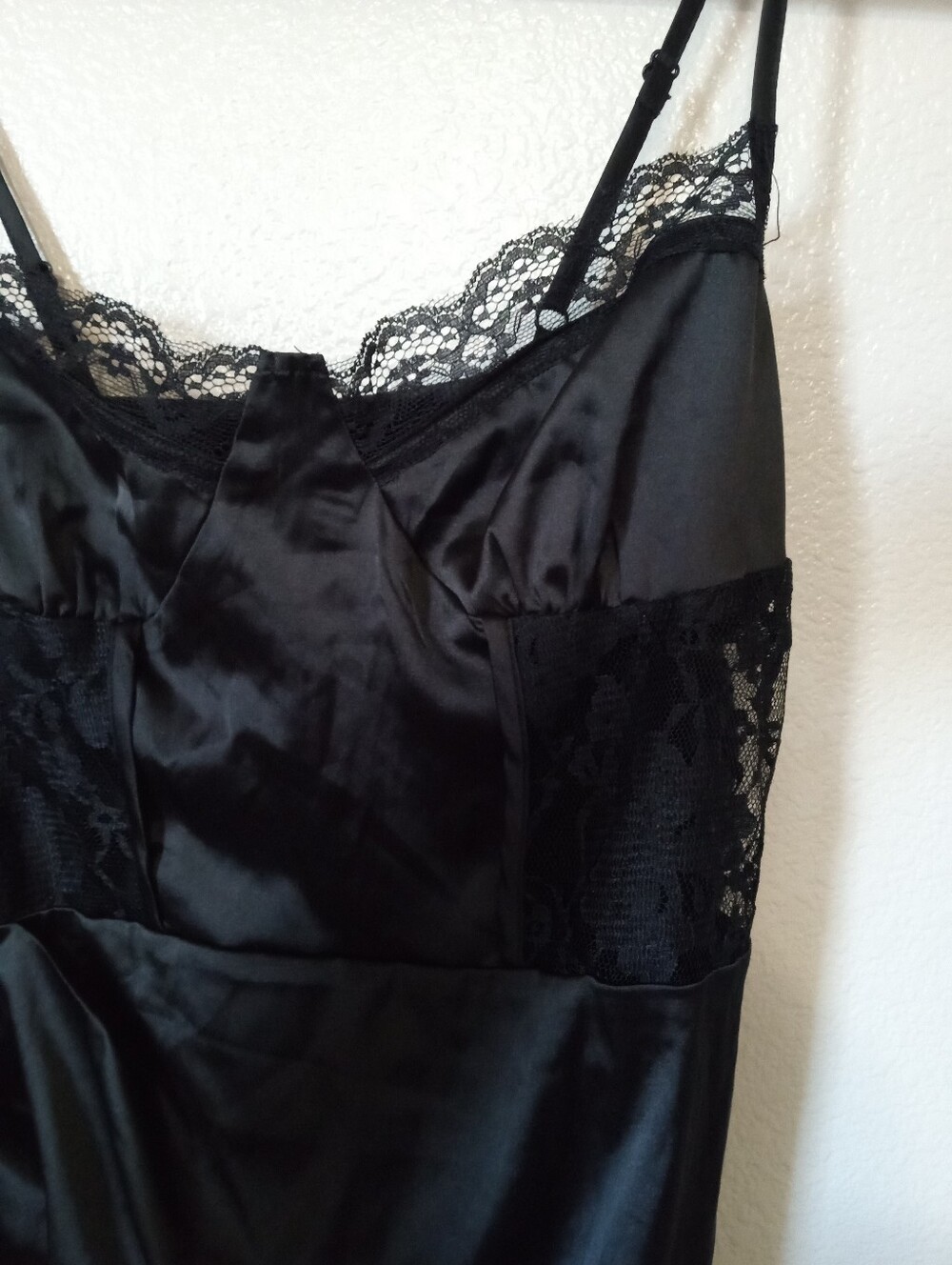 Cider Satin Lace Black Midi Dress Small NWT - Picture 7 of 8